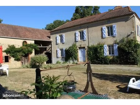 maison à la campagne
