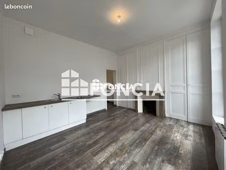studio 1 pièce 22 m²