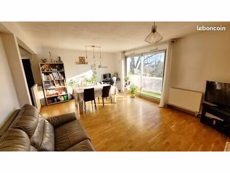 appartement 4 pièces 97m² - dernier étage – centre meyzieu