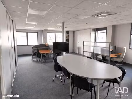 bureaux 430 m² décines-charpieu