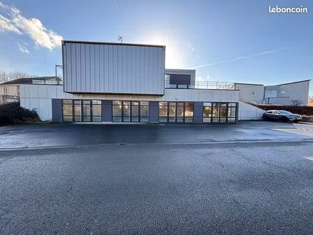 local 250 m² boult