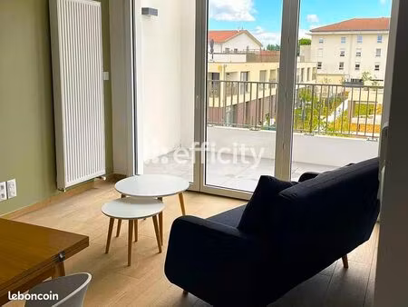 appartement 3 pièces 50 m²