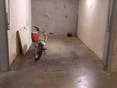 vente de garage/box fermé