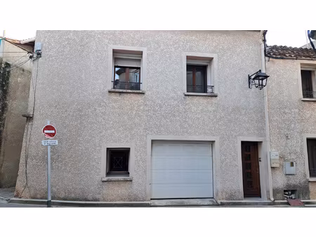 location - maison de village t4 de 96 m2  en r+2  avec petit