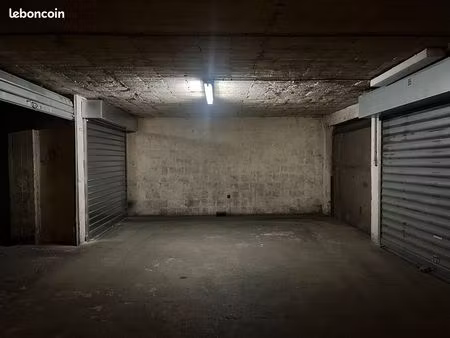 parking/box 14 m² marseille
