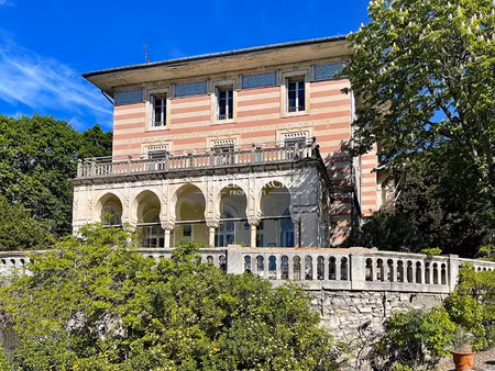 maison de luxe à vendre dans le quartier bellecroix-pont d'avignon