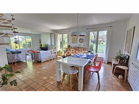 maison de luxe à vendre à la brède