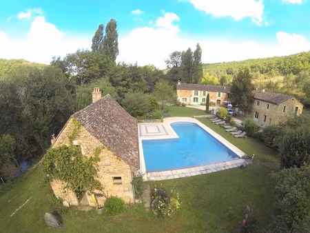 maison de luxe à vendre à beaumont-du-périgord