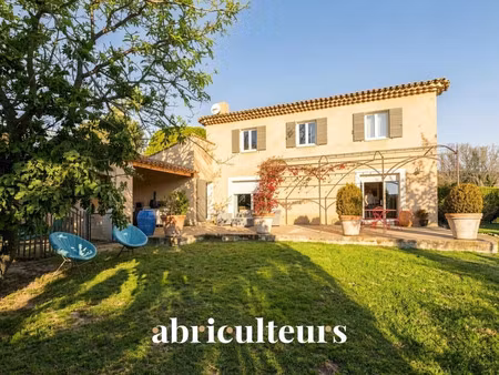 maison de luxe à vendre à lourmarin