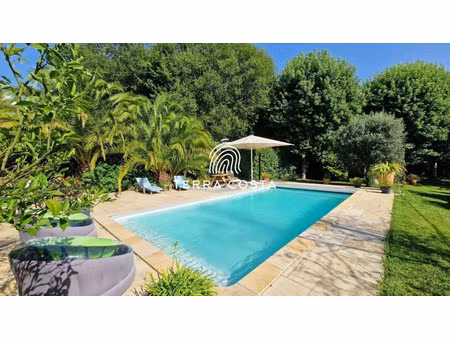 villa de luxe à vendre à villefranque