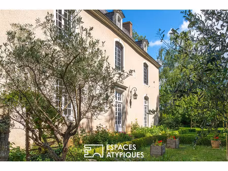 maison de luxe à vendre à contigné