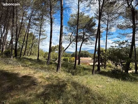 terrain 1240 m² la roque d antheron