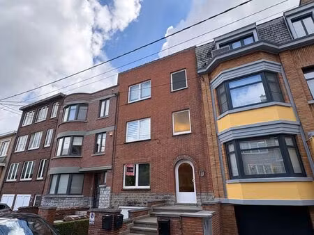 appartement à louer à avenue de la paix 44 mont-sur-marchienne (vbe24309)