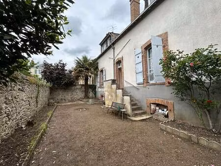 vente maison à laval (53000) : à vendre / 195m² laval