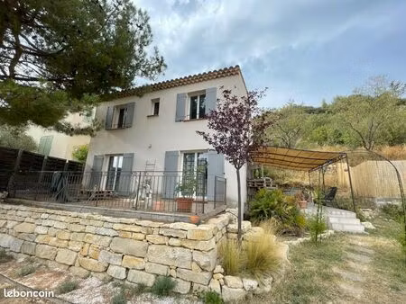 villa 110 m2 avec jardin centre village