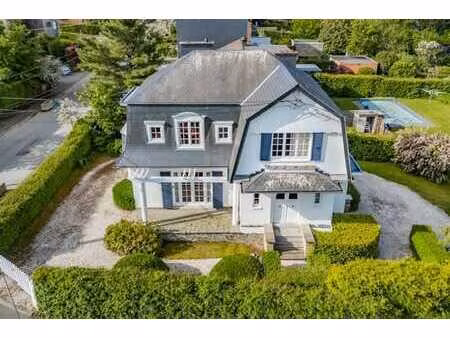 spa : splendide villa de 1937 sur joli jardin arboré