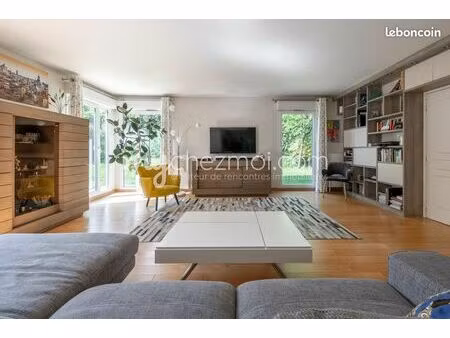 appartement 6 pièces 133 m²