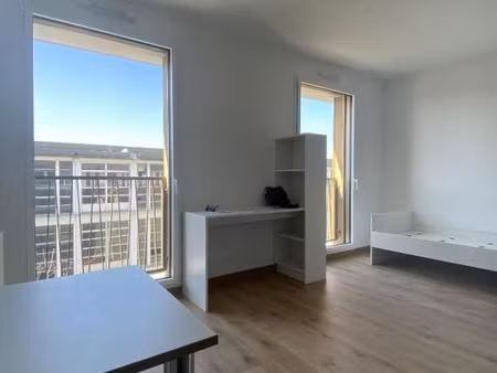 studio 1 pièce 18 m²