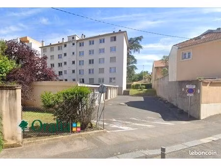 garage / box 12 m² villefranche sur saone