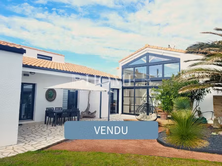 maison de luxe à vendre à les moutiers-en-retz