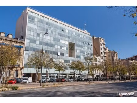 bureau privé à louer pour 1 personnes à marseille  165 prado marseille