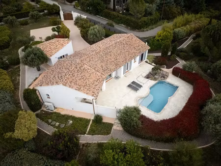 maison de luxe à vendre à garéoult