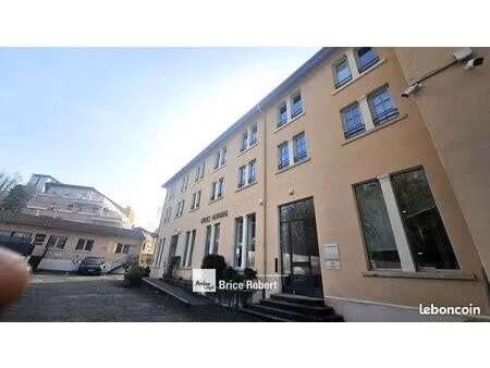 bureaux 103 m²