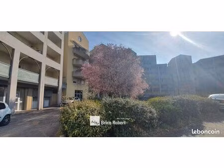 bureaux 138 m²