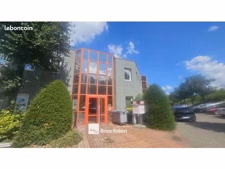 bureaux 220 m²