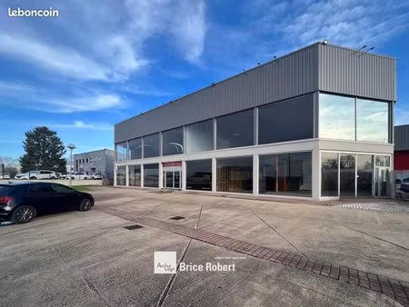 local d'activité 423 m²