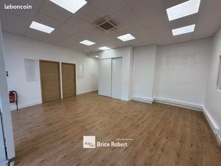 local commercial 98 m²