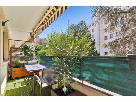 appartement de luxe à vendre dans le quartier saint louis-république