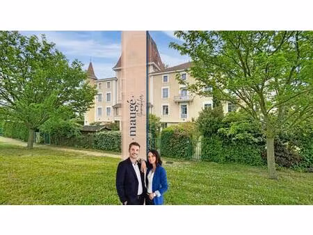 appartement - 3 chambres - place de parking - grand parc arborés - au calme absolu - proch