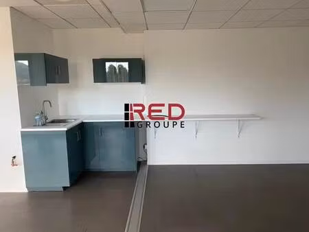 location bureaux 83 m²