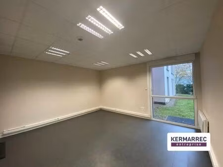 location bureaux 46 m² à 166 m²
