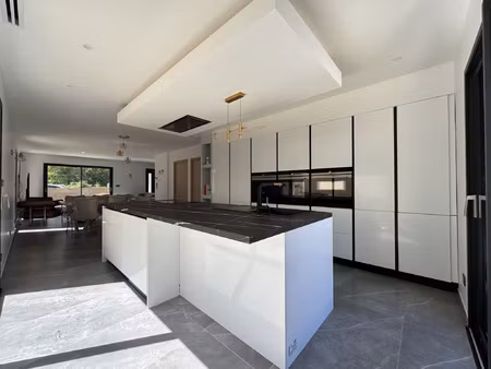mauves - maison 5 pieces de 122 m2