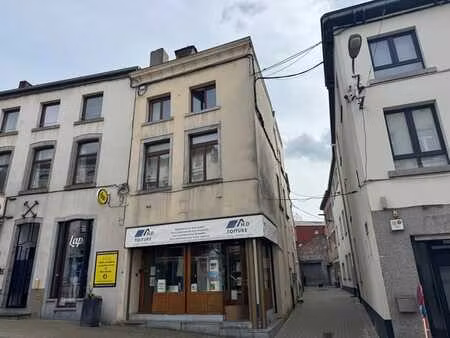 immeuble avec commerce  appartement et studios à gembloux !