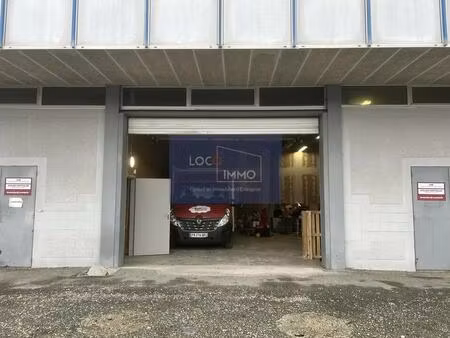 location commerce merignac 33700 330m²