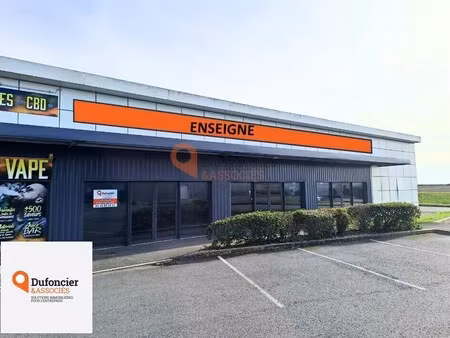 location commerce poitiers 86000 352m²
