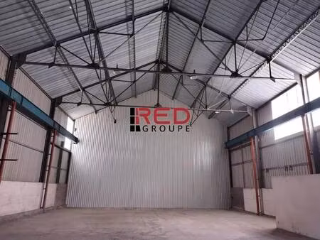 location entrepôt manosque 04100 335m² à 3749m²