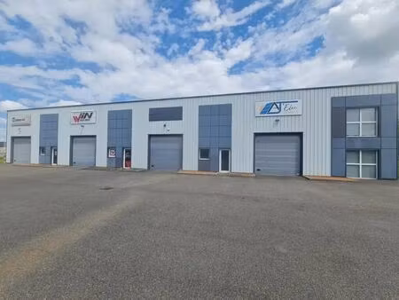 location local d’activités andrezieux boutheon 42160 120m²
