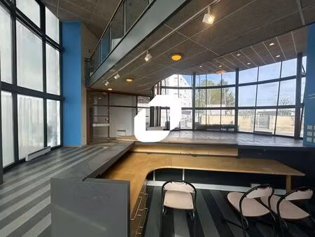 location local d’activités bezons 95870 155m²