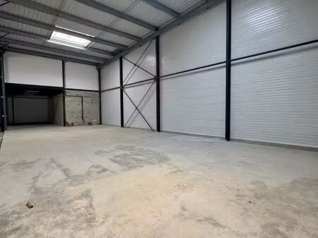 location local d’activités louvres 95380 430m²