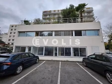 vente bureaux 277 m² à 776 m²