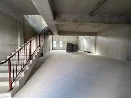 location local d’activités serris 77700 260m²