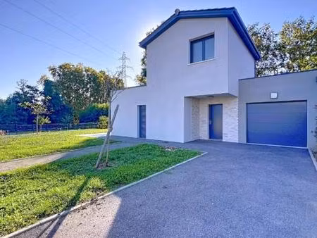 villa neuve dans complexe securisé - villeneuve sur lot