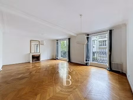 le service location de la maison barnes vous propose ce bien :