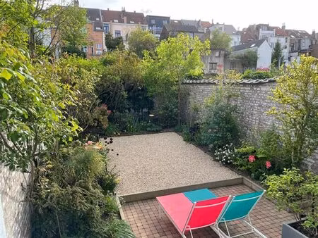 maison à louer avec terrasse et jardin   etterbeek (vbe24362)