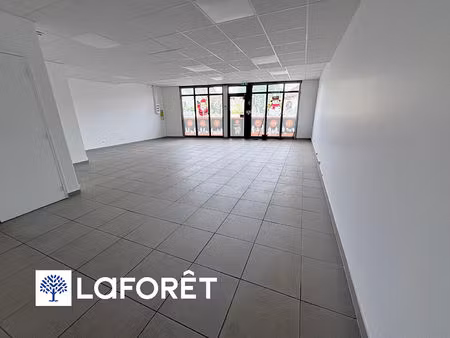 local commercial sainte genevieve des bois 68.52 m2