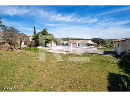 terrain 781 m² uchaud